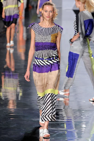 Look 29